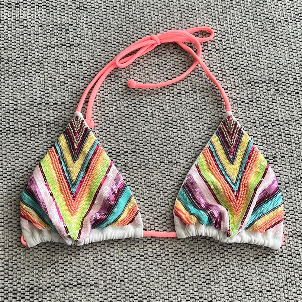 Victoria’s Secret bikini top